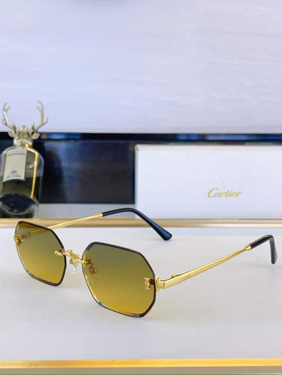 Picture of Cartier Sunglasses _SKUfw80049454fw